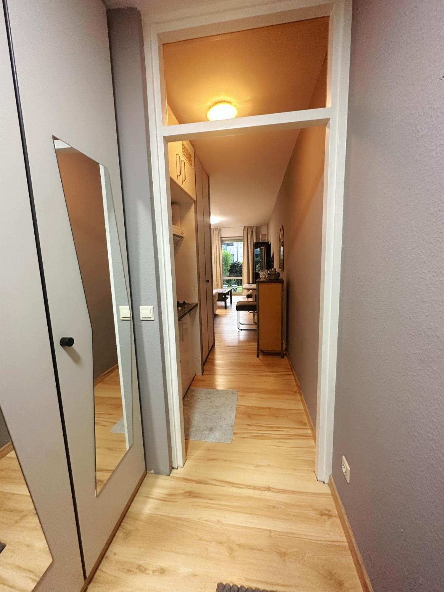 Apartamento Messe Flughafen Nah Mit Waschmaschine Düsseldorf Exterior foto